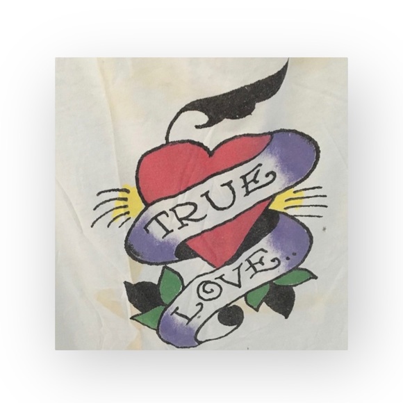 HTF: new Y2K Ed Hardy ❤︎︎ Iconic True Love Tattoo Tee ❤︎︎ Dirty White Grunge T - Picture 6 of 13
